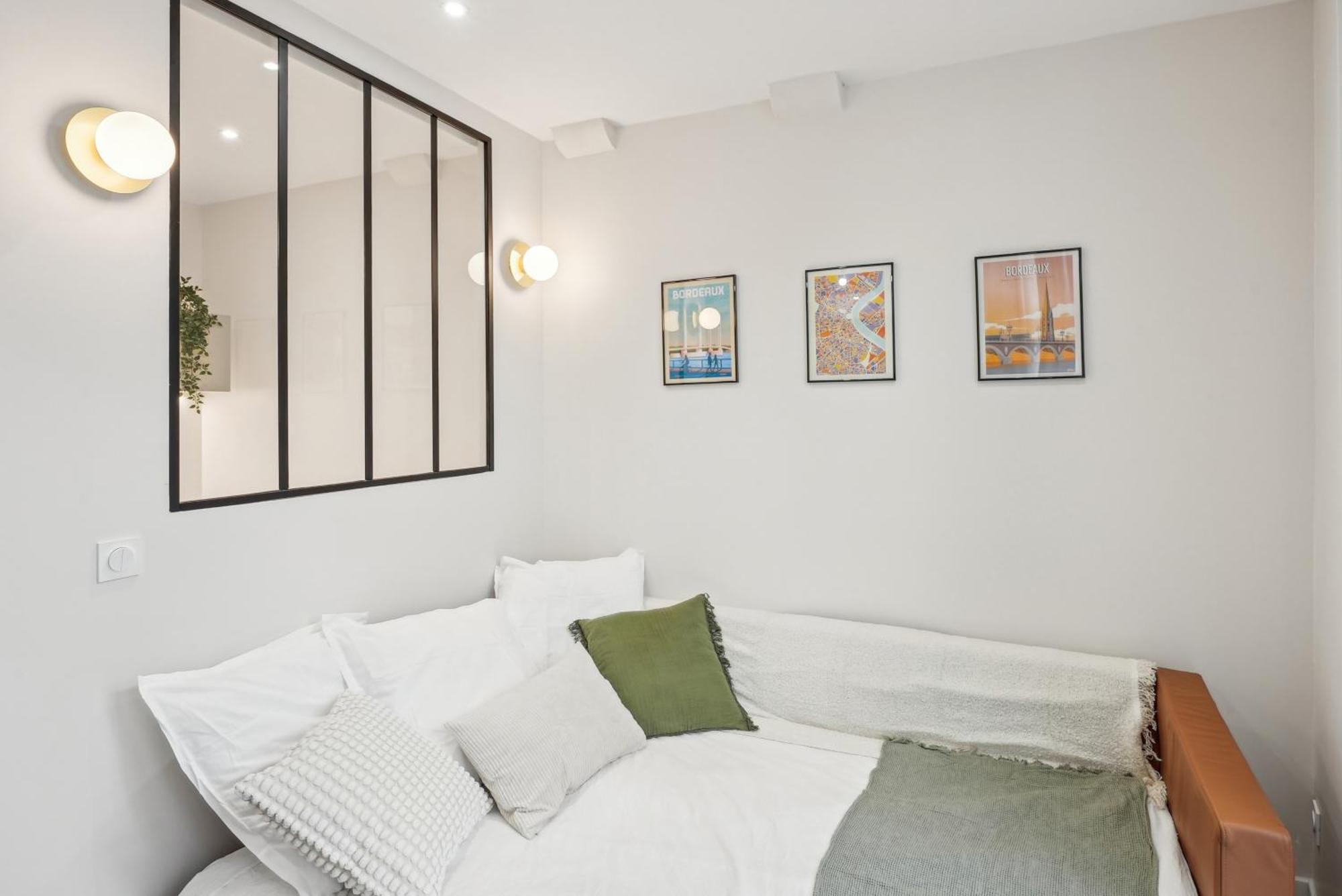 Lavie Maison Central & Hot Tub Bordeaux Bagian luar foto